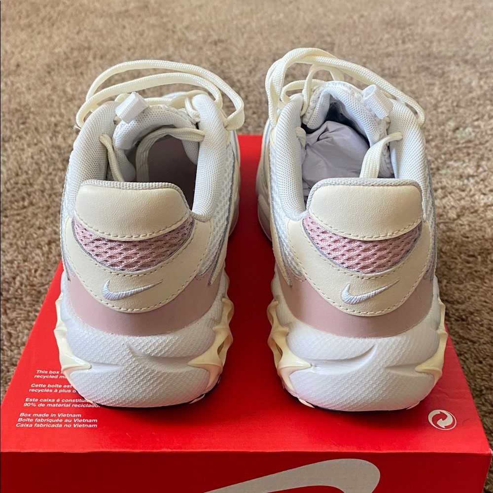 Nike | NIB Women's Nike Zoom Air Fire Sneakers - Picture 4 of 11